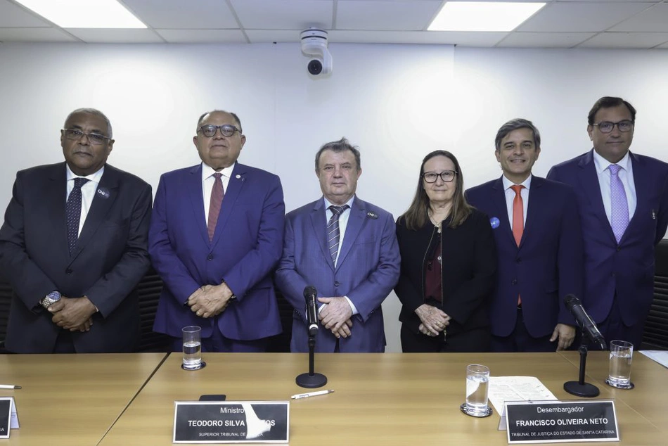 Posse do desembargador Hilo de Almeida Sousa