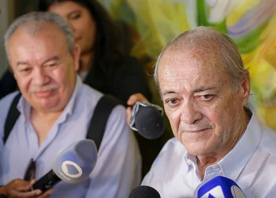 Prefeito Sílvio Mendes em reunião sobre o transporte público