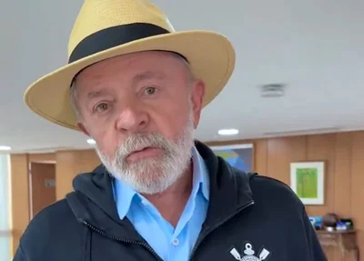 Presidente Lula com camisa do Corinthians