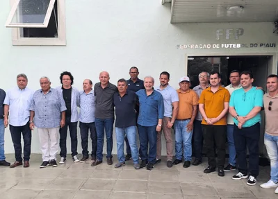 Representantes dos clubes do Piauí e presidente da Federação de Futebol do Piauí (FFP)