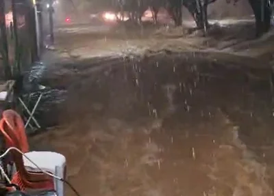 Ruas alagadas
