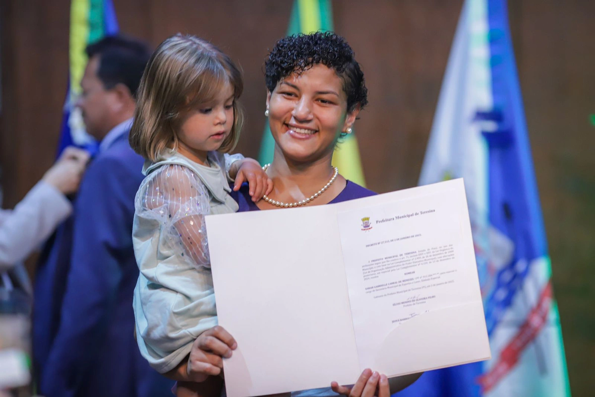 Sarah Menezes