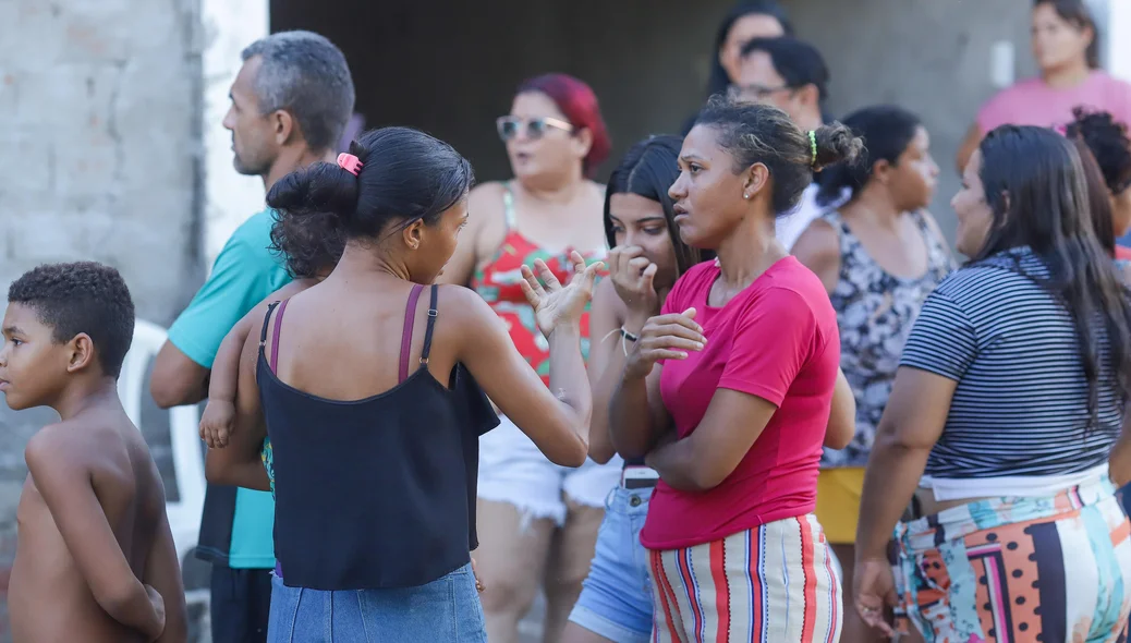Vizinhos ainda tentaram resgatar o jovem