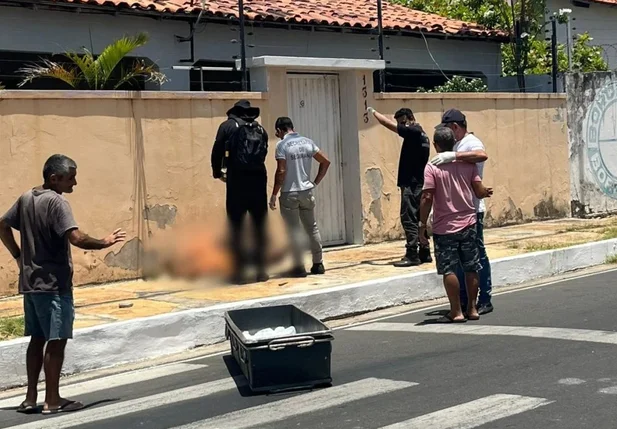 Antônio Brito tentou atacar agentes, segundo a Polícia Civil