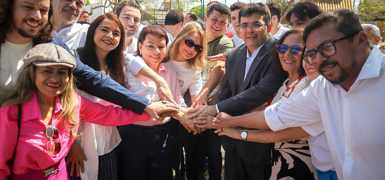 Autoridades participaram da solenidade