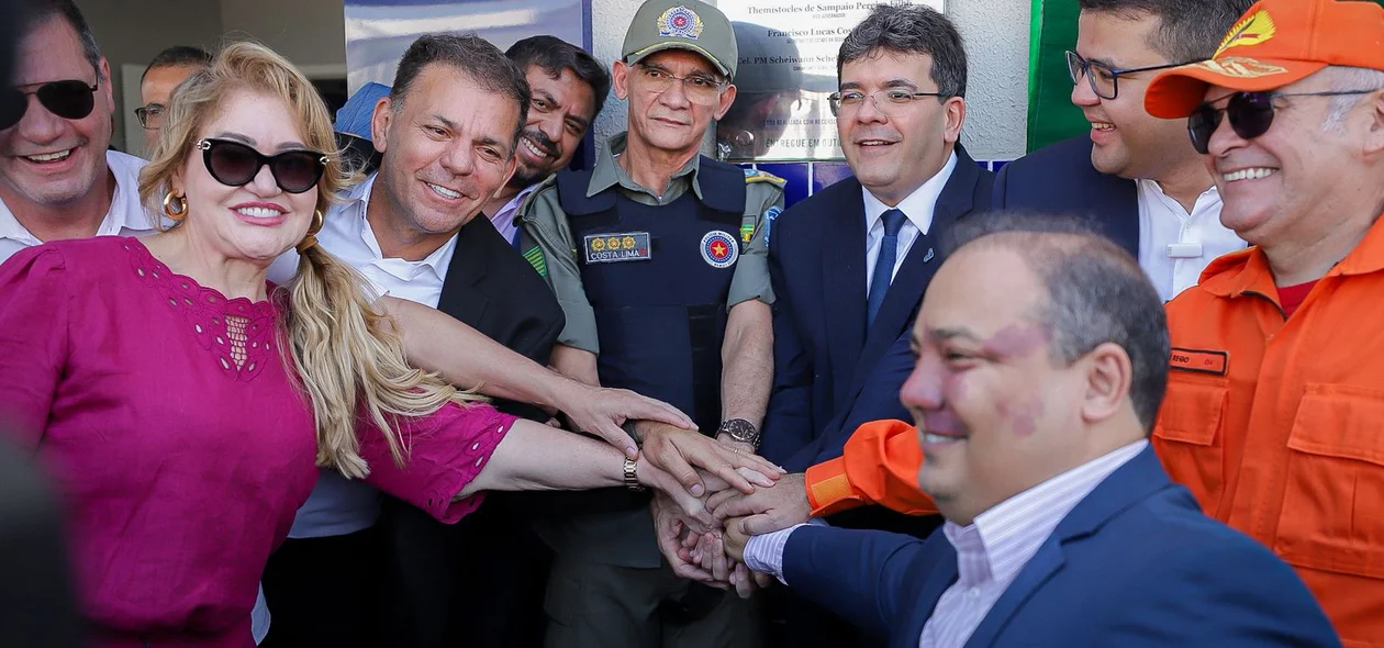 Autoridades presentes no evento
