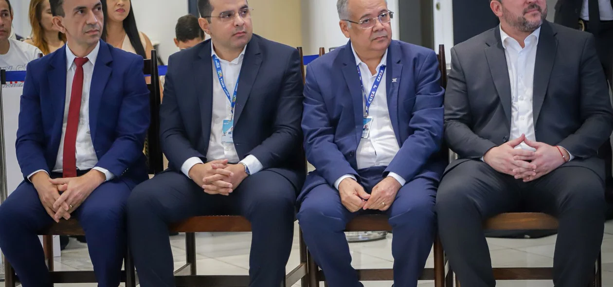 Autoridades presentes no evento