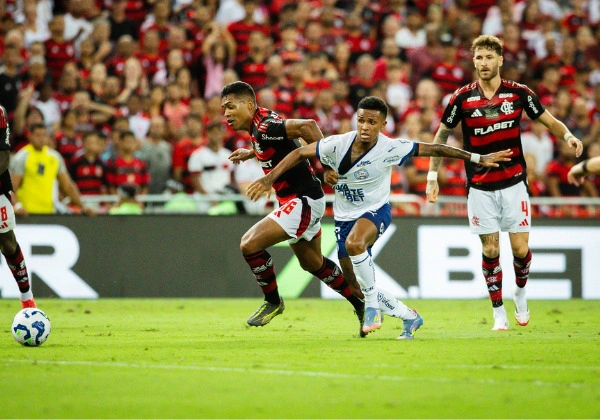 Bahia e Flamengo duelam no Brasileirão