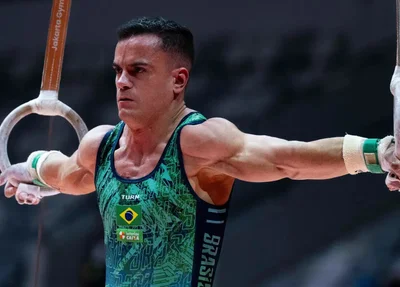 Caio Souza ficou em 9º lugar no Mundial de Ginástica Artística
