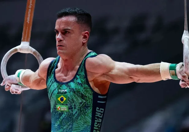 Caio Souza ficou em 9º lugar no Mundial de Ginástica Artística