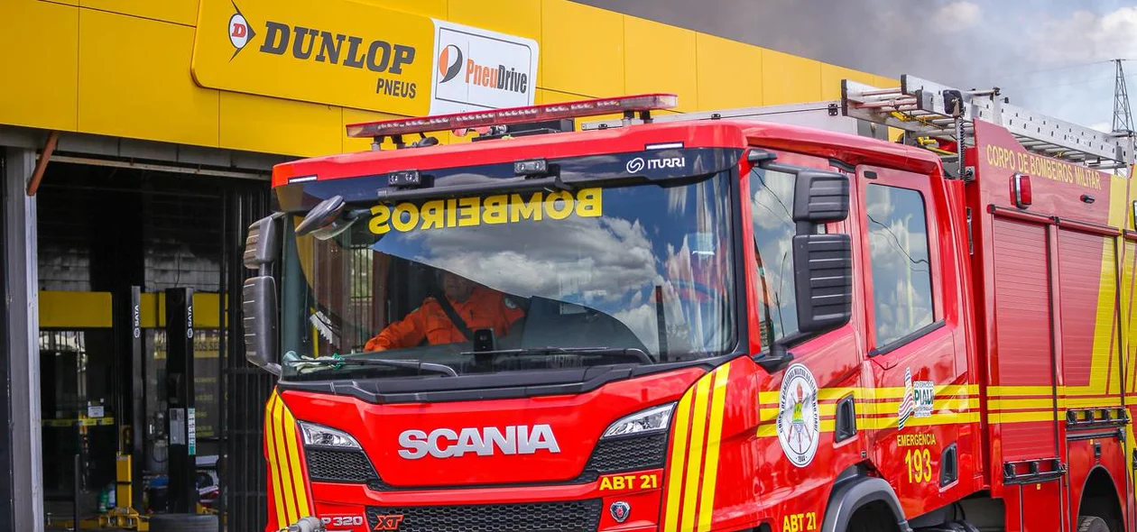 Caminhão do Corpo de Bombeiros