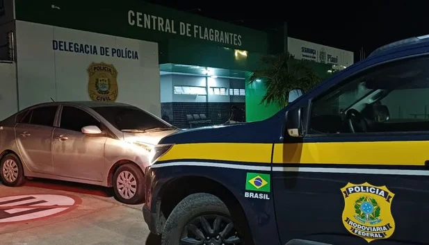 Carro recuperado pela PRF