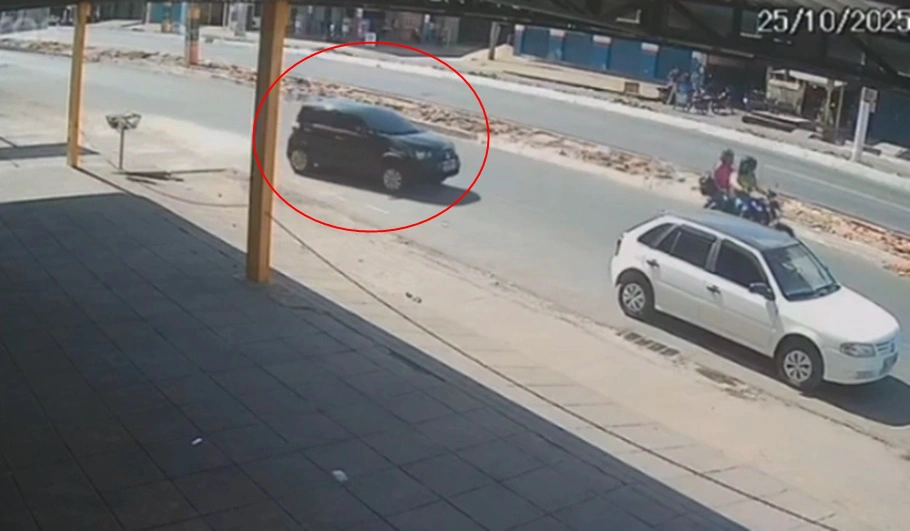 Carro utilizado por bandidos em assalto a ex-vereador e empresário em Picos