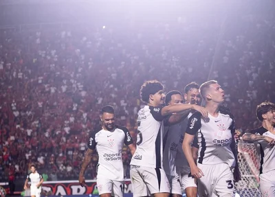 Corinthians vence Vitória pelo Brasileirão