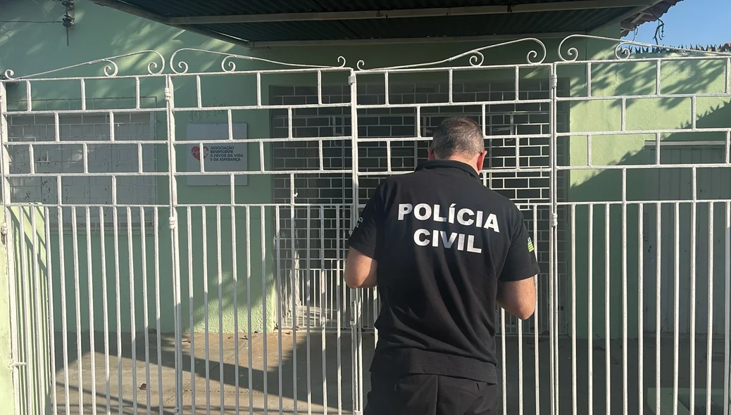 Cumprimento de mandado na associação comandada por Sol Pessoa