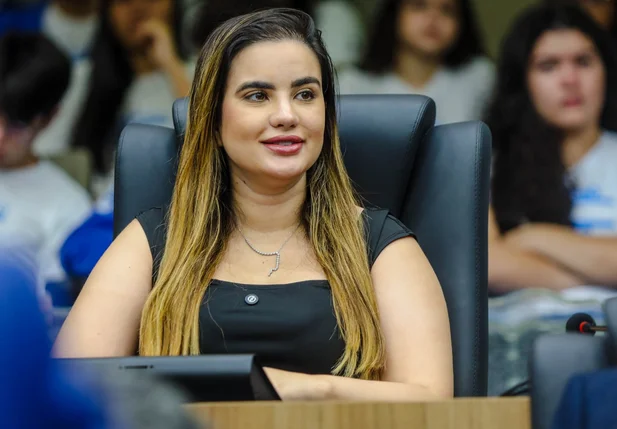 Deputada Bárbara do Firmino destina R$ 1 milhão para reforço na saúde de Teresina
