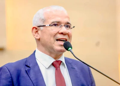 Deputado Tiago Vasconcelos