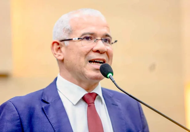 Deputado Tiago Vasconcelos