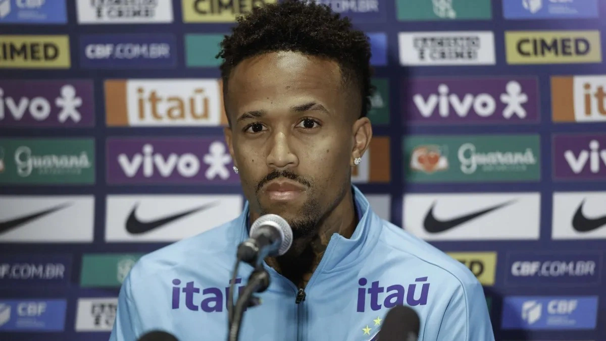 Éder Militão durante coletiva de imprensa antes do confronto pela Seleção Brasileira