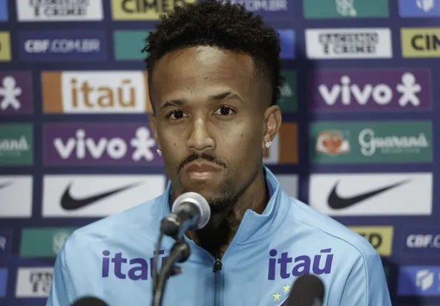 Éder Militão durante coletiva de imprensa antes do confronto pela Seleção Brasileira