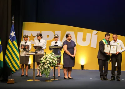 Entrega de medalhas do Mérito Renascença