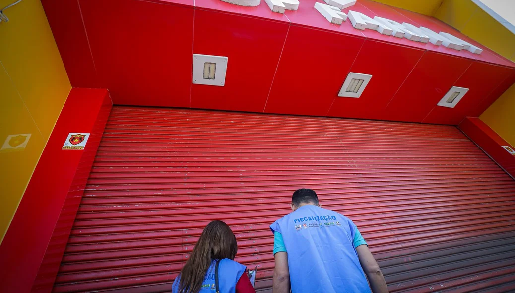 Farmácia Pop Farma foi interditada nesta quarta-feira
