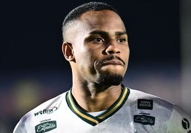 Felipe Jacaré, volante ex-Sousa