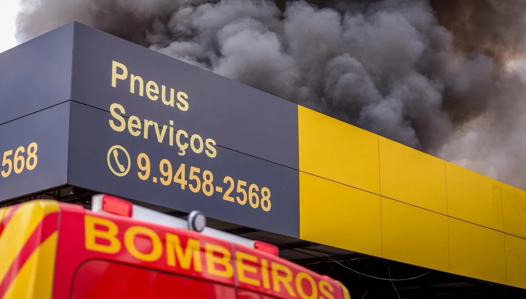Fumaça no local