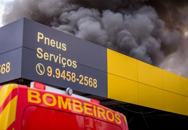 Fumaça no local