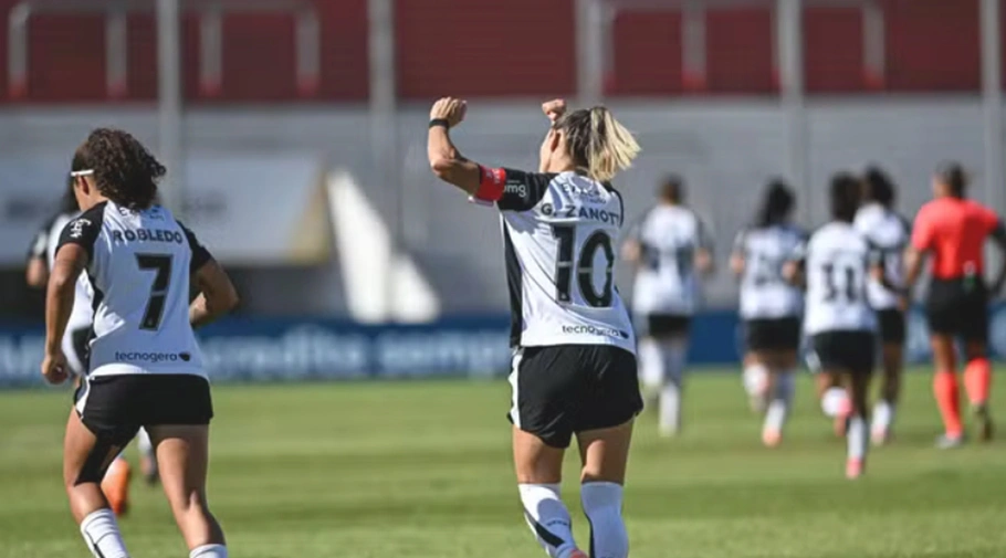 Gabi Zanotti comemora gol do Corinthians contra o Boca Juniors
