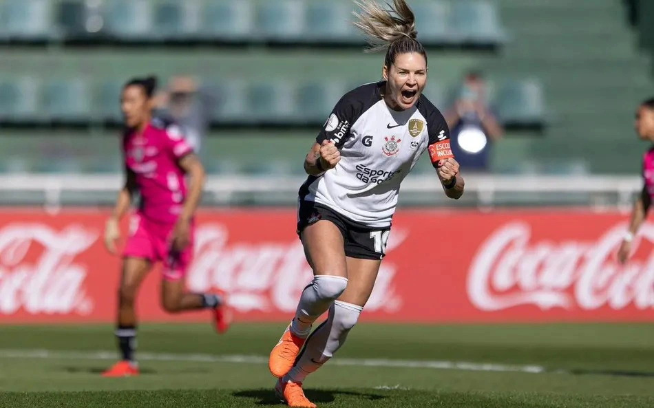Gabi Zanotti comemora gol pelo Corinthians na Libertadores