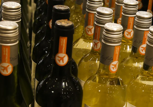 Garrafas de bebidas alcoólicas