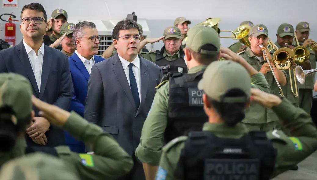 Governador Rafael Fonteles inaugura batalhão