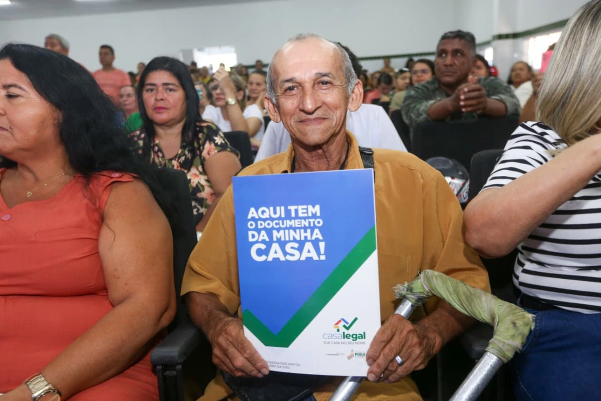 Governo do Estado entrega mais de 700 registros de imóveis em três municípios do Sul do Piauí