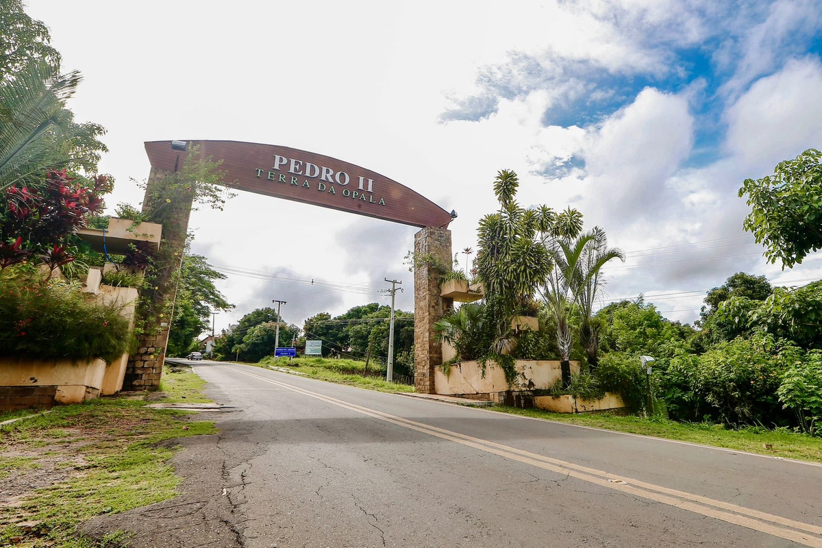 Governo do Piauí realiza sessão de licitação para concessão de uso do Hotel Pedro II