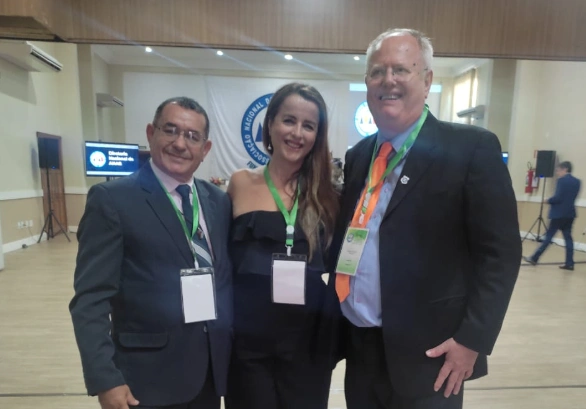 Hermenegildo Ribeiro, Cassandra e Carlos Schneider