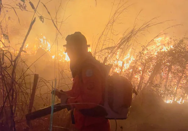 Incêndio de grandes proporções na cidade de Batalha