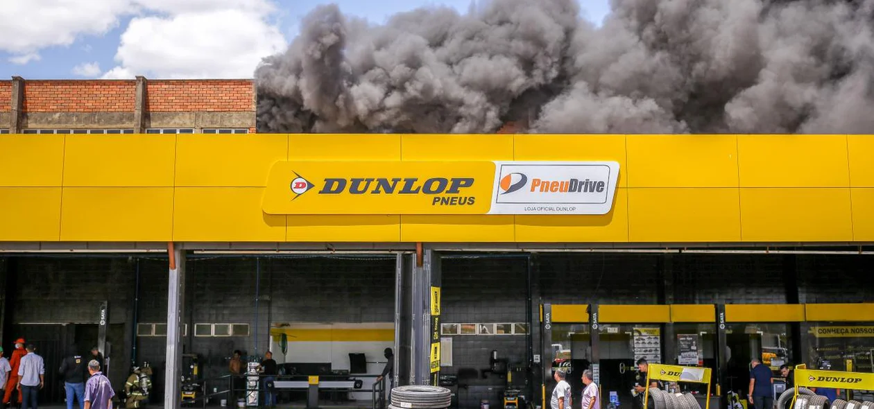 Incêndio na Pneu Drive