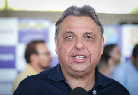 Deputado Júlio Arcoverde recebe alta hospitalar após mais de duas semanas internado em São Paulo