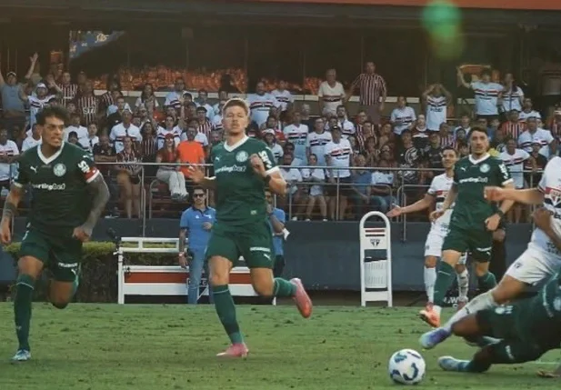 Lance polêmico da partida entre São Paulo x Palmeiras