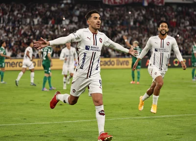 LDU atropela Palmeiras nas semifinais da Libertadores