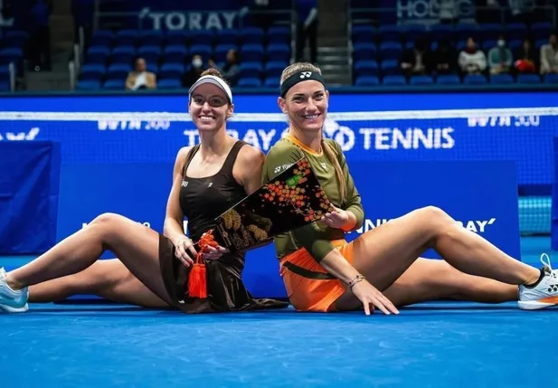 Luisa Stefani e Timea Babos conquistam o título de duplas do WTA 500 de Tóquio
