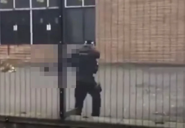 Momento que o suspeito foi abordado pela polícia