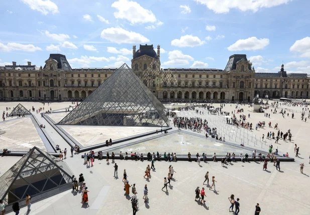 Museu do Louvre