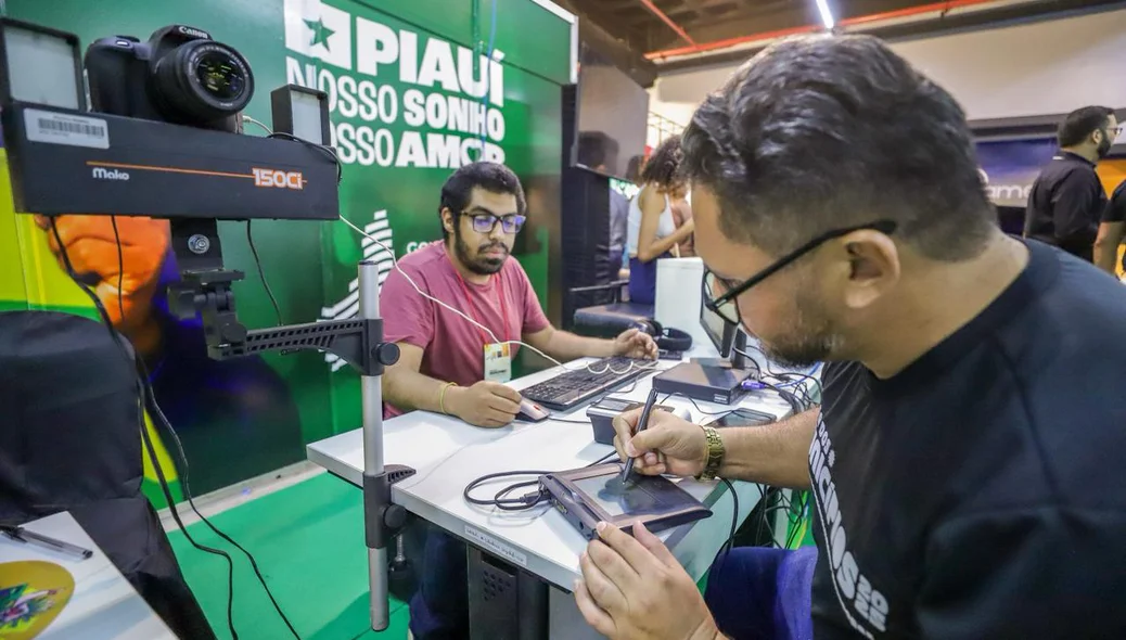 Nova identidade foi disponibilizada durante feira dos municípios
