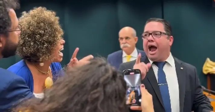 Os deputados Talíria Petrone e Rodolfo Nogueira