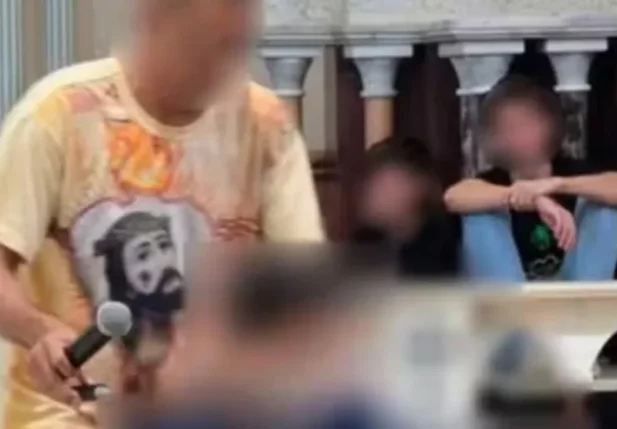 Pai pedindo ajuda para filho com falso tumor no cérebro