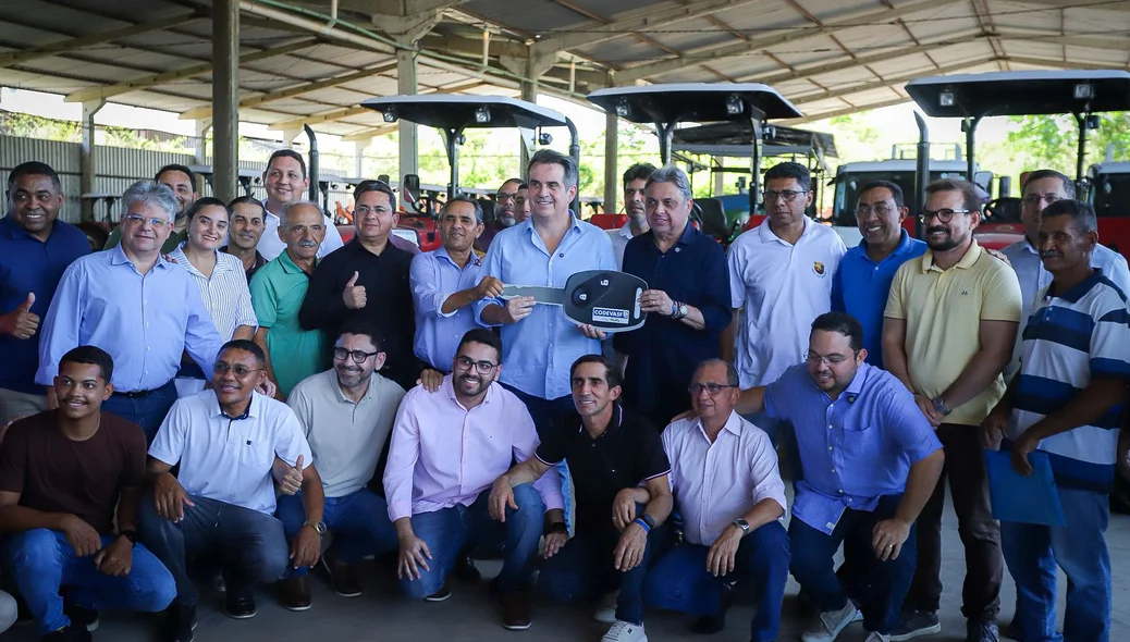 Pessoas presentes na entrega