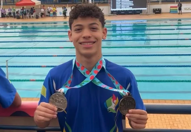 Piauiense Arthur Nunes conquista duas medalhas na natação dos Jogos Escolares Brasileiros