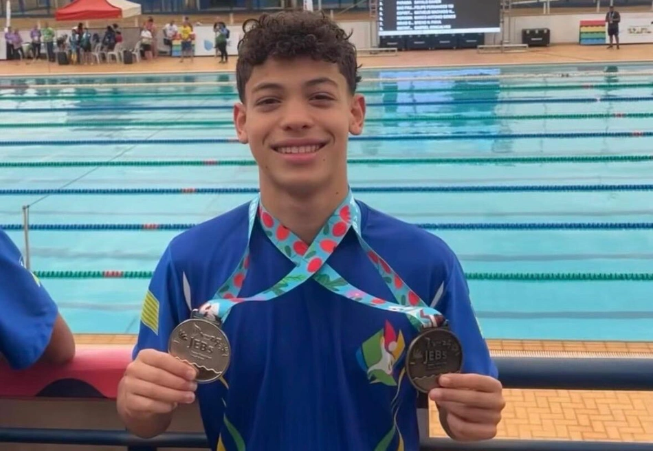 Piauiense Arthur Nunes conquista duas medalhas na natação dos Jogos Escolares Brasileiros